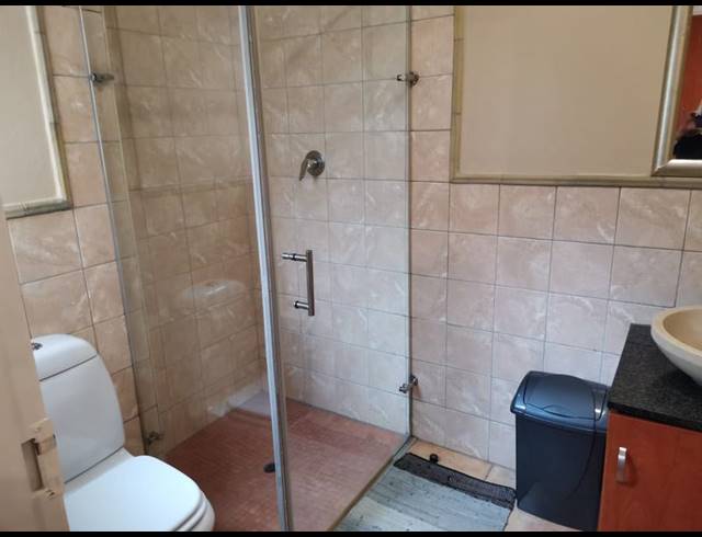 2 BEDROOM PROPERTY TO RENT IN NIEUW MUCKLENEUK